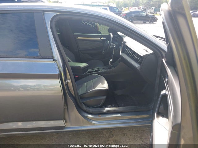 3VWSX7BU3SM005297 Volkswagen Jetta Comfortline