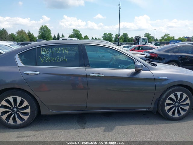 2015 Honda Accord Touring Hybrid მანქანა იყიდება აუქციონზე, vin: 1HGCR6F76FA800204, აუქციონის ნომერი: 12649274