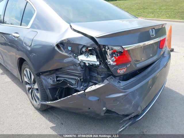 2015 Honda Accord Touring Hybrid მანქანა იყიდება აუქციონზე, vin: 1HGCR6F76FA800204, აუქციონის ნომერი: 12649274