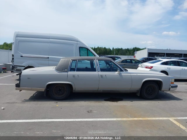 12649284 :رقم المزاد ، 1G6DW69Y6G9716356 vin ، 1986 Cadillac Fleetwood Brougham مزاد بيع