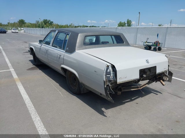 12649284 :رقم المزاد ، 1G6DW69Y6G9716356 vin ، 1986 Cadillac Fleetwood Brougham مزاد بيع