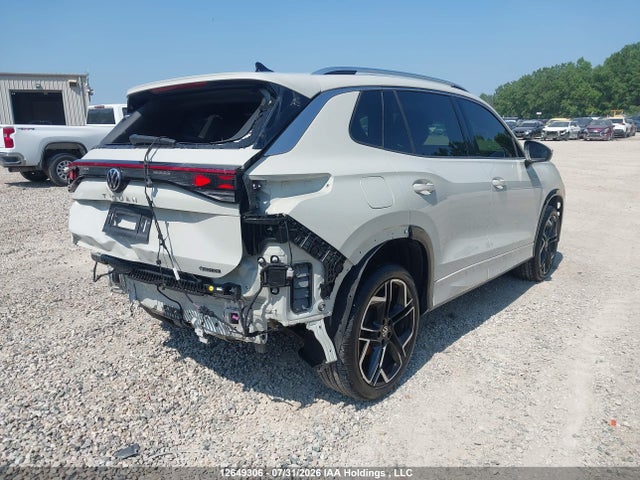 2025 Volkswagen Tiguan Sel R-line Black მანქანა იყიდება აუქციონზე, vin: 3VVLR7RM0SM007632, აუქციონის ნომერი: 12649306