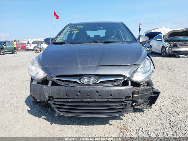 2013 Hyundai Accent Gls/gs მანქანა იყიდება აუქციონზე, vin: KMHCT4AE4DU409229, აუქციონის ნომერი: 12649313