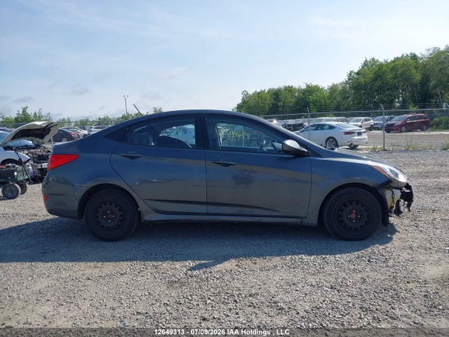 2013 Hyundai Accent Gls/gs მანქანა იყიდება აუქციონზე, vin: KMHCT4AE4DU409229, აუქციონის ნომერი: 12649313