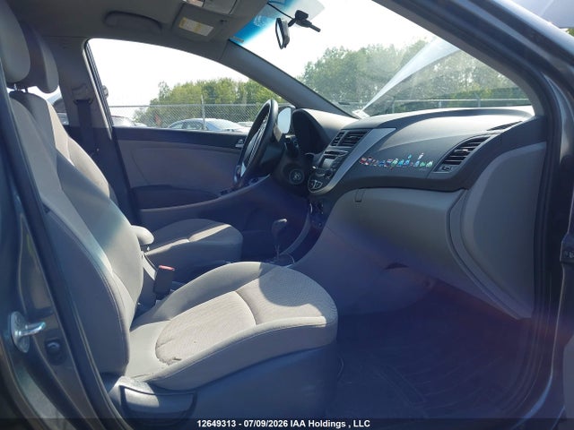 2013 Hyundai Accent Gls/gs მანქანა იყიდება აუქციონზე, vin: KMHCT4AE4DU409229, აუქციონის ნომერი: 12649313