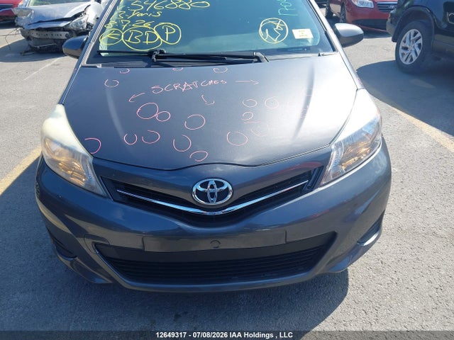 12649317 :رقم المزاد ، JTDKTUD38DD546880 vin ، 2013 Toyota Yaris Le مزاد بيع