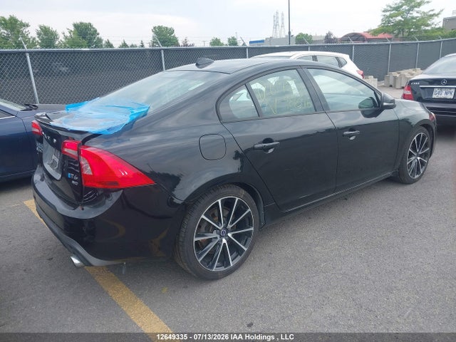 Volvo S60 Dynamic 2018 YV149MTL1J2461096 Image 4
