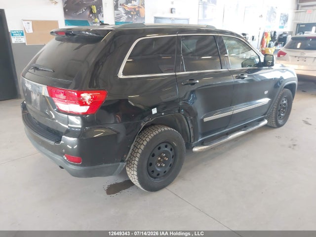 12649343 :رقم المزاد ، 1J4RR4GG8BC647877 vin ، 2011 Jeep Grand Cherokee Laredo مزاد بيع