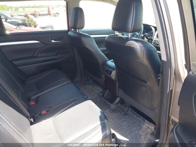 Toyota Highlander Xle 2016 5TDJKRFH1GS298582 Image 8