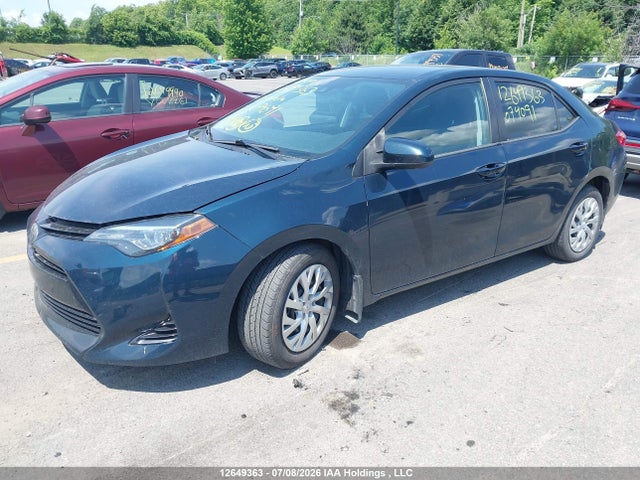 Toyota COROLLA LE 2018 2T1BURHE0JC074091 Image 2