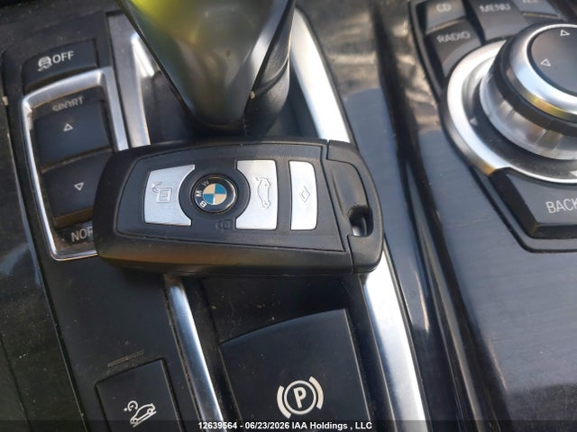 2011 Bmw 550i Xdrive მანქანა იყიდება აუქციონზე, vin: WBAFU9C58BC785554, აუქციონის ნომერი: 12639564
