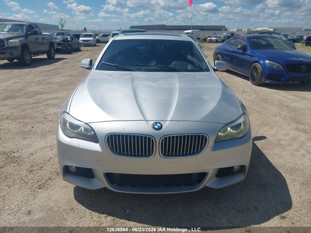 2011 Bmw 550i Xdrive მანქანა იყიდება აუქციონზე, vin: WBAFU9C58BC785554, აუქციონის ნომერი: 12639564