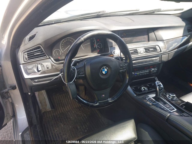 2011 Bmw 550i Xdrive მანქანა იყიდება აუქციონზე, vin: WBAFU9C58BC785554, აუქციონის ნომერი: 12639564