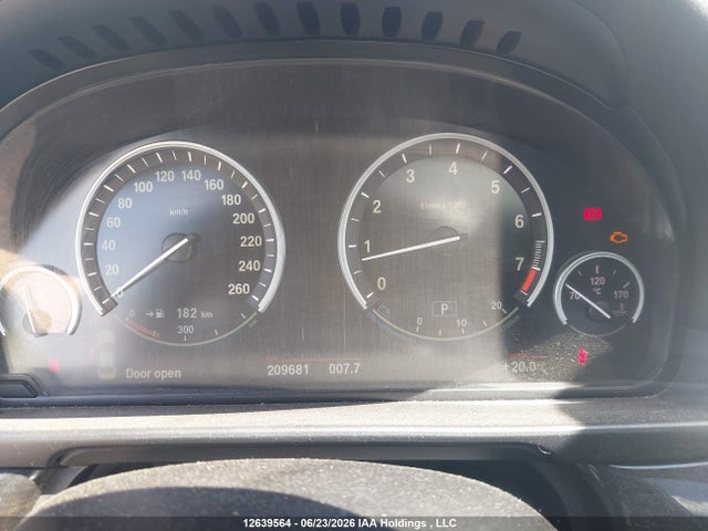 2011 Bmw 550i Xdrive მანქანა იყიდება აუქციონზე, vin: WBAFU9C58BC785554, აუქციონის ნომერი: 12639564