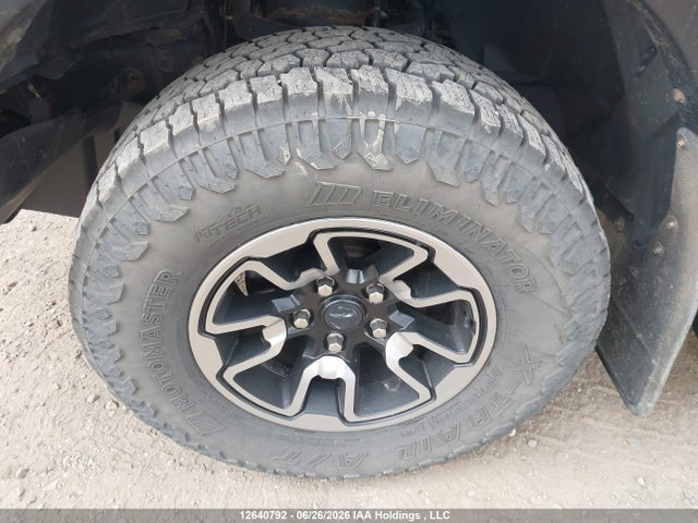 RAM 1500 Rebel 2017 1C6RR7YTXHS650210 Image 22
