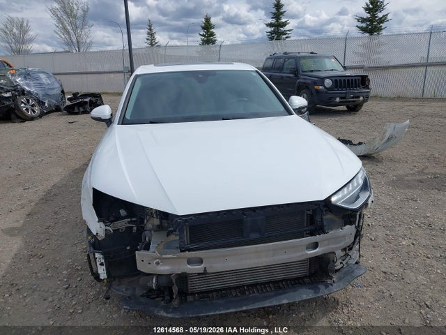 Audi A4 45 Komfort 2024 WAUAAAF40RN006153 Image 13