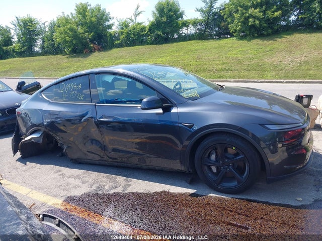 XP7YGDEEXTB757728 Tesla Model Y Long Range Launch Series/premium All-wheel Drive