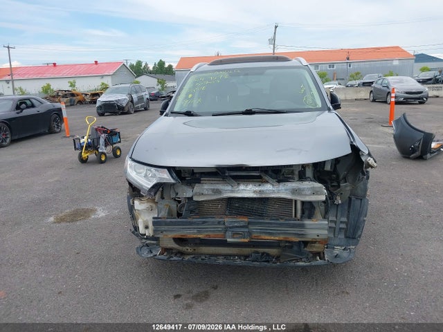 Продаж на аукціоні авто 2016 Mitsubishi Outlander Se, vin: JA4JZ3AX4GZ610703, номер лоту: 12649417