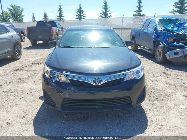 2014 Toyota Camry L/se/le/xle მანქანა იყიდება აუქციონზე, vin: 4T1BF1FK4EU409135, აუქციონის ნომერი: 12649484