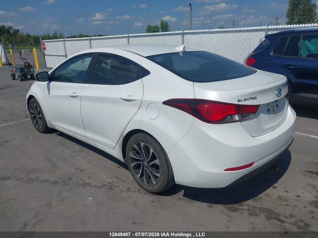 Hyundai ELANTRA GL 2015 5NPDH4AE4FH570249 Image 3