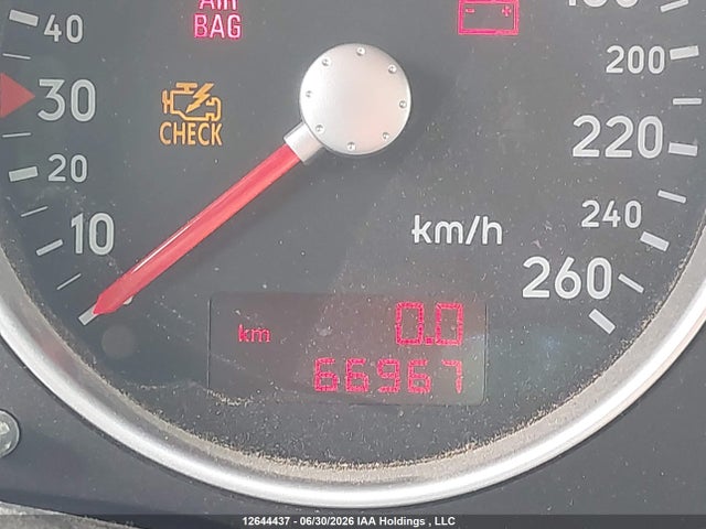 2001 Audi Tt Roadster მანქანა იყიდება აუქციონზე, vin: TRUTC28NX11000380, აუქციონის ნომერი: 12644437
