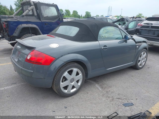 2001 Audi Tt Roadster მანქანა იყიდება აუქციონზე, vin: TRUTC28NX11000380, აუქციონის ნომერი: 12644437