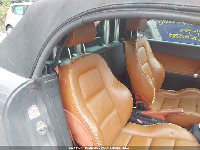 2001 Audi Tt Roadster მანქანა იყიდება აუქციონზე, vin: TRUTC28NX11000380, აუქციონის ნომერი: 12644437