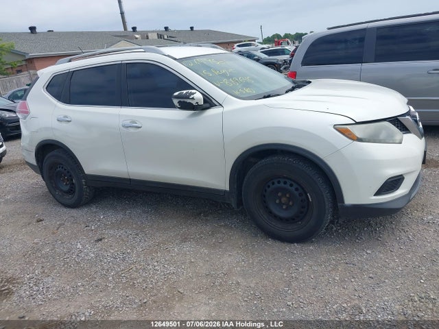 2015 Nissan Rogue S/sl/sv მანქანა იყიდება აუქციონზე, vin: 5N1AT2MTXFC889646, აუქციონის ნომერი: 12649501