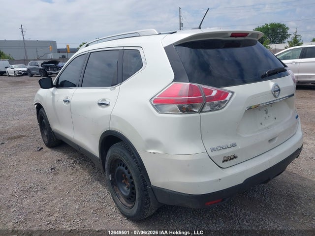 2015 Nissan Rogue S/sl/sv მანქანა იყიდება აუქციონზე, vin: 5N1AT2MTXFC889646, აუქციონის ნომერი: 12649501