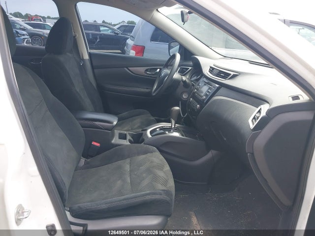 2015 Nissan Rogue S/sl/sv მანქანა იყიდება აუქციონზე, vin: 5N1AT2MTXFC889646, აუქციონის ნომერი: 12649501