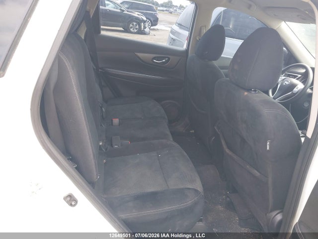 2015 Nissan Rogue S/sl/sv მანქანა იყიდება აუქციონზე, vin: 5N1AT2MTXFC889646, აუქციონის ნომერი: 12649501