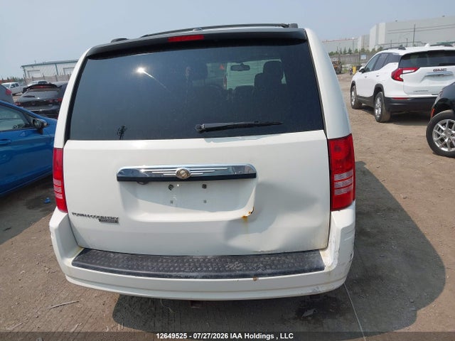 2008 Chrysler Town & Country Touring მანქანა იყიდება აუქციონზე, vin: 2A8HR54PX8R816902, აუქციონის ნომერი: 12649525