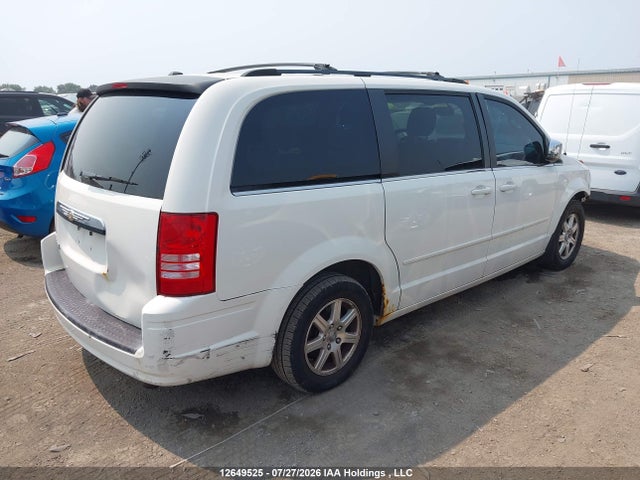 2008 Chrysler Town & Country Touring მანქანა იყიდება აუქციონზე, vin: 2A8HR54PX8R816902, აუქციონის ნომერი: 12649525