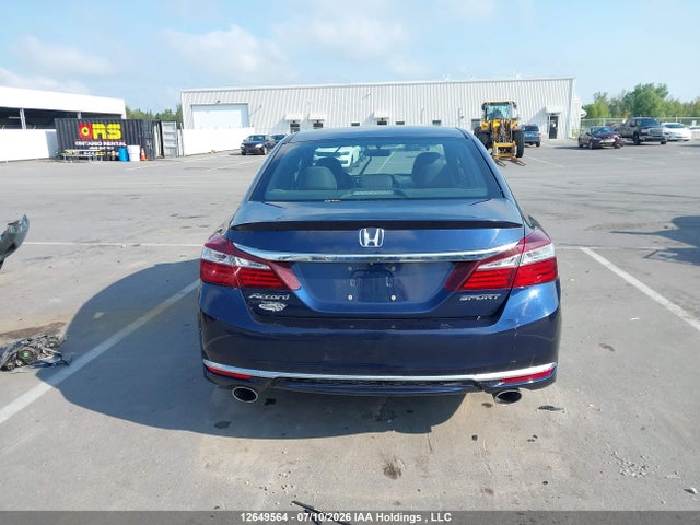 Honda Accord 2017 1HGCR2F57HA804899 Image 17