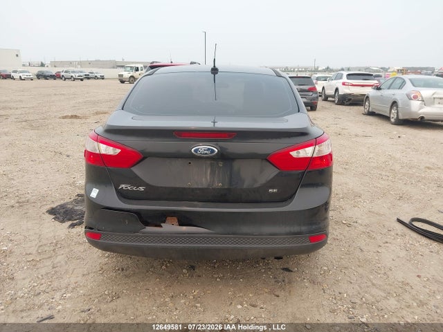12649581 :رقم المزاد ، 1FAHP3F23CL137242 vin ، 2012 Ford Focus Se مزاد بيع