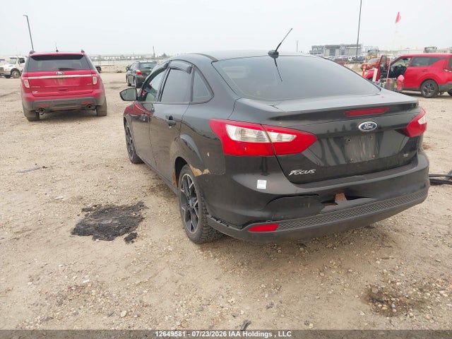 12649581 :رقم المزاد ، 1FAHP3F23CL137242 vin ، 2012 Ford Focus Se مزاد بيع