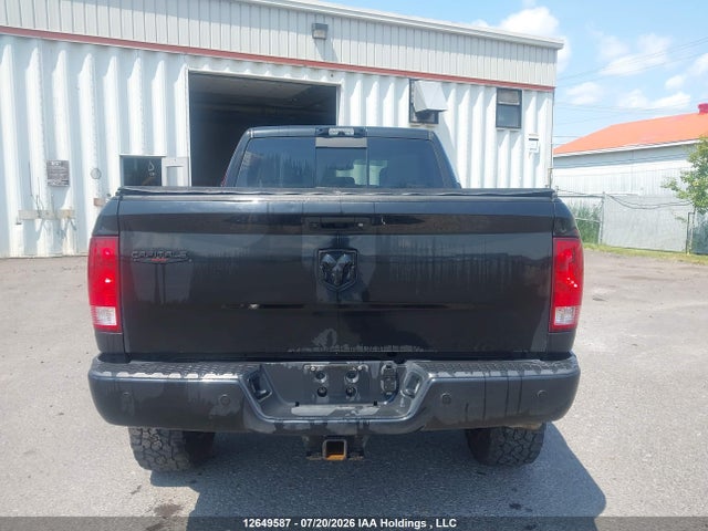 RAM 2500 Slt 2018 3C6UR5DL0JG381684 Image 17