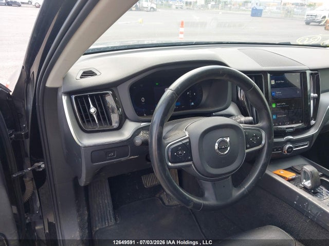 Volvo XC60 PLUS 2023 LYV062RV3PB316417 Image 17