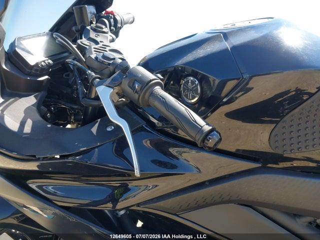 Yamaha Yzfr3 A 2022 MH3RH18N0NK002074 Image 17