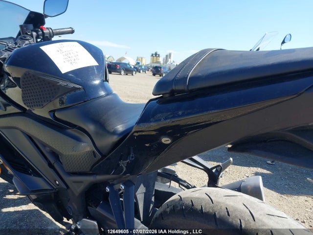 Yamaha Yzfr3 A 2022 MH3RH18N0NK002074 Image 20