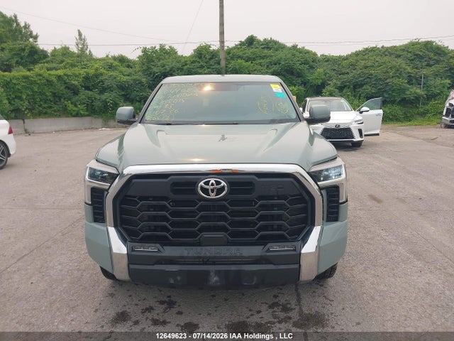 2024 Toyota Tundra Double Cab Sr/double Cab Sr5 მანქანა იყიდება აუქციონზე, vin: 5TFLA5DA4RX165015, აუქციონის ნომერი: 12649623