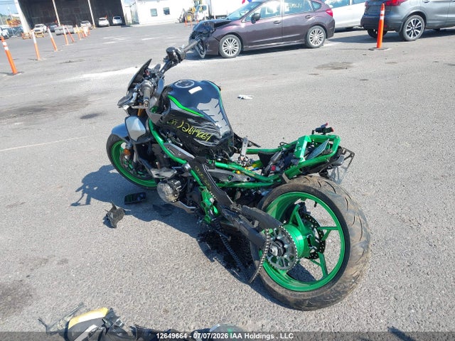 12649664 :رقم المزاد ، ML5ZRDT12SDA05329 vin ، 2025 Kawasaki Zr900 T مزاد بيع