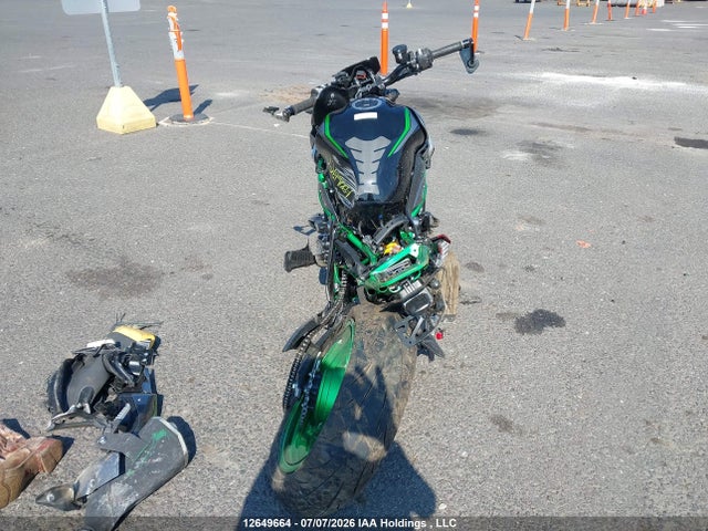 12649664 :رقم المزاد ، ML5ZRDT12SDA05329 vin ، 2025 Kawasaki Zr900 T مزاد بيع