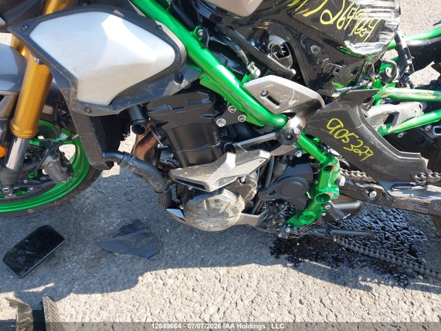 12649664 :رقم المزاد ، ML5ZRDT12SDA05329 vin ، 2025 Kawasaki Zr900 T مزاد بيع