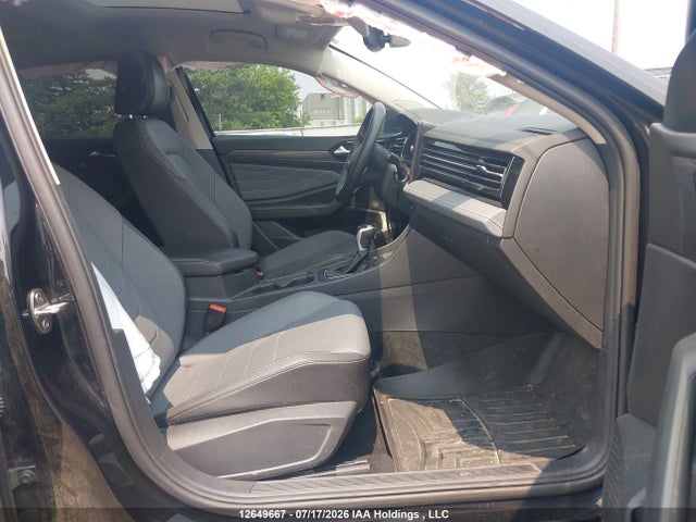 Продаж на аукціоні авто 2025 Volkswagen Jetta Sel, vin: 3VWGX7BU8SM078185, номер лоту: 12649667