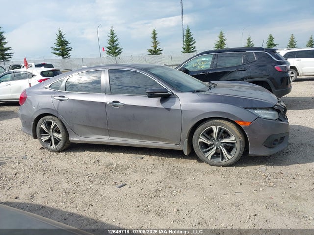 Honda Civic Touring 2018 2HGFC1F9XJH103518 Image 14