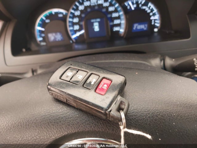 12649750 :رقم المزاد ، 4T1BD1FK8CU021182 vin ، 2012 Toyota Camry Hybrid Xle مزاد بيع