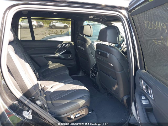 12649760 :رقم المزاد ، 5UX33EM09P9N46733 vin ، 2023 Bmw X7 M60i مزاد بيع