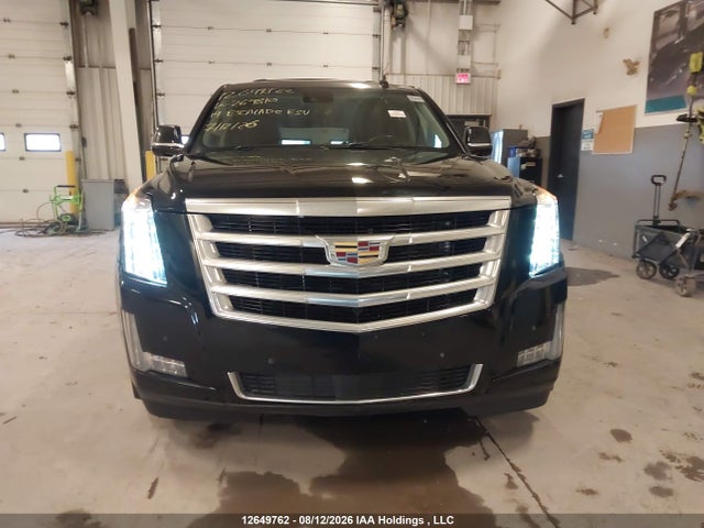 12649762 :رقم المزاد ، 1GYS4JKJ5KR269810 vin ، 2019 Cadillac Escalade Esv مزاد بيع