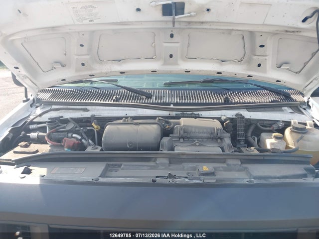 Ford Econoline E450 Super Duty Cutaway Van 2023 1FDWE4FK6PDD09661 Image 10